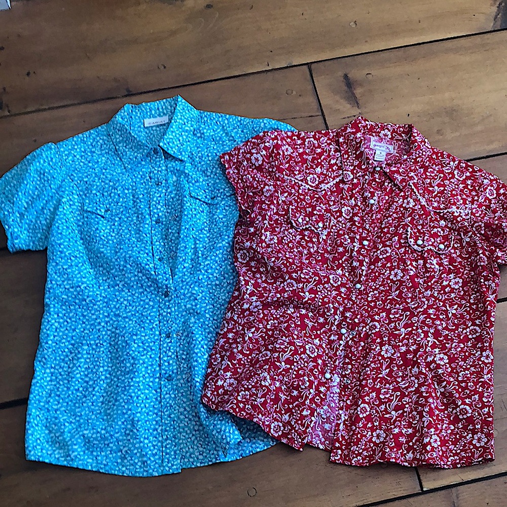 Semi vintage cowgirl short sleeve shirts 2-one is Ariat other is Cowgirl Up.
